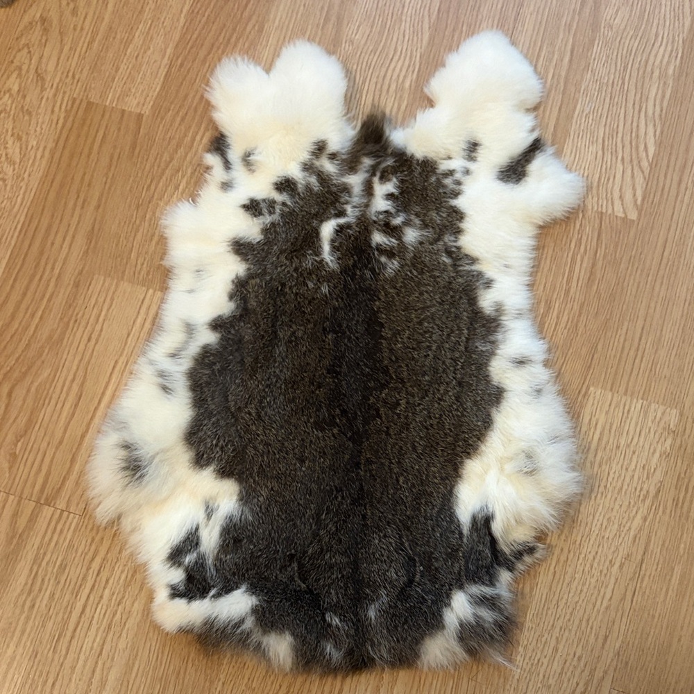 #0017 Premium Natural Rabbit Fur Pelt - Soft Tanned Craft Supply Hide
